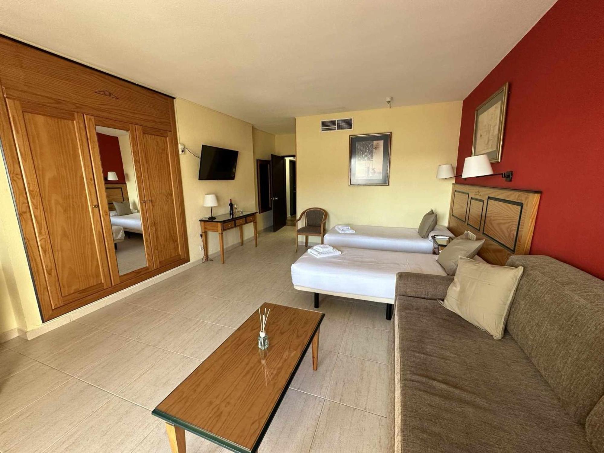 Estudio Pyr Privado Frente Al Puerto De Fuengirola Εξωτερικό φωτογραφία